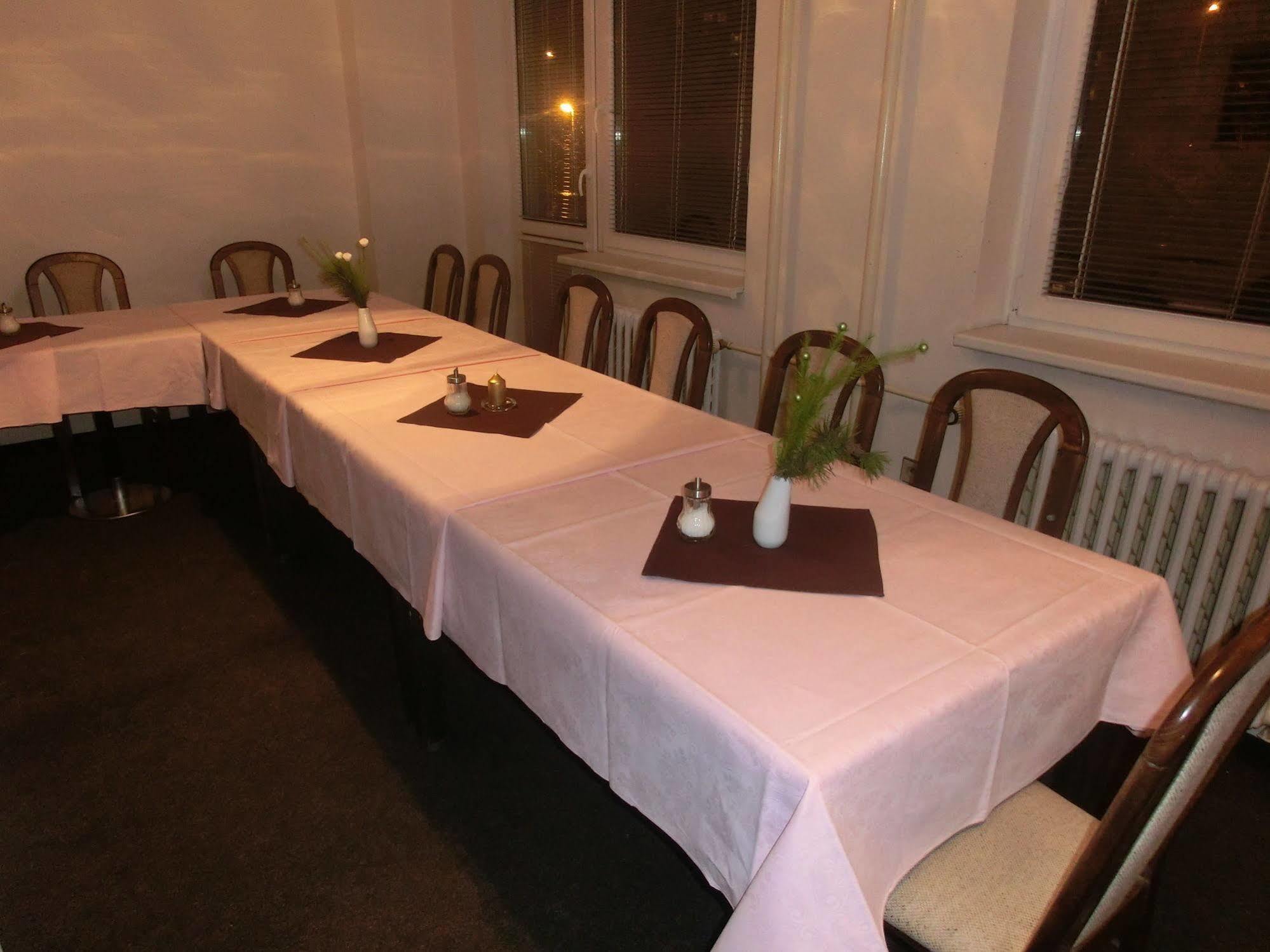 Cladich Pavilions Bed And Breakfast Aldgate Buitenkant foto